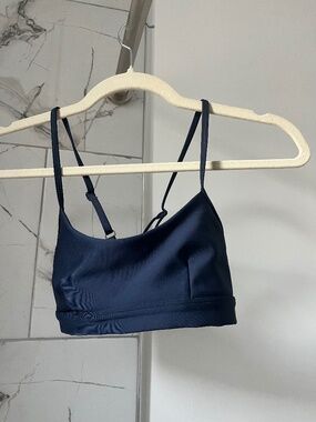 Alo Airlift Intrigue Sports Bra in Navy